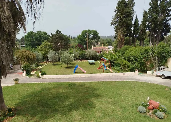 Red In 公寓 Kompítsion